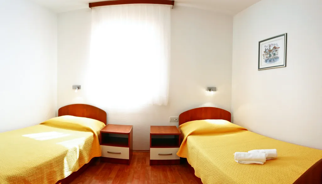 APARTMENT CAPACITY 6 Room, Villa Midea, Split
