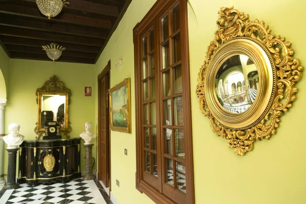 Lobby, Ateneo Sevilla, Seville
