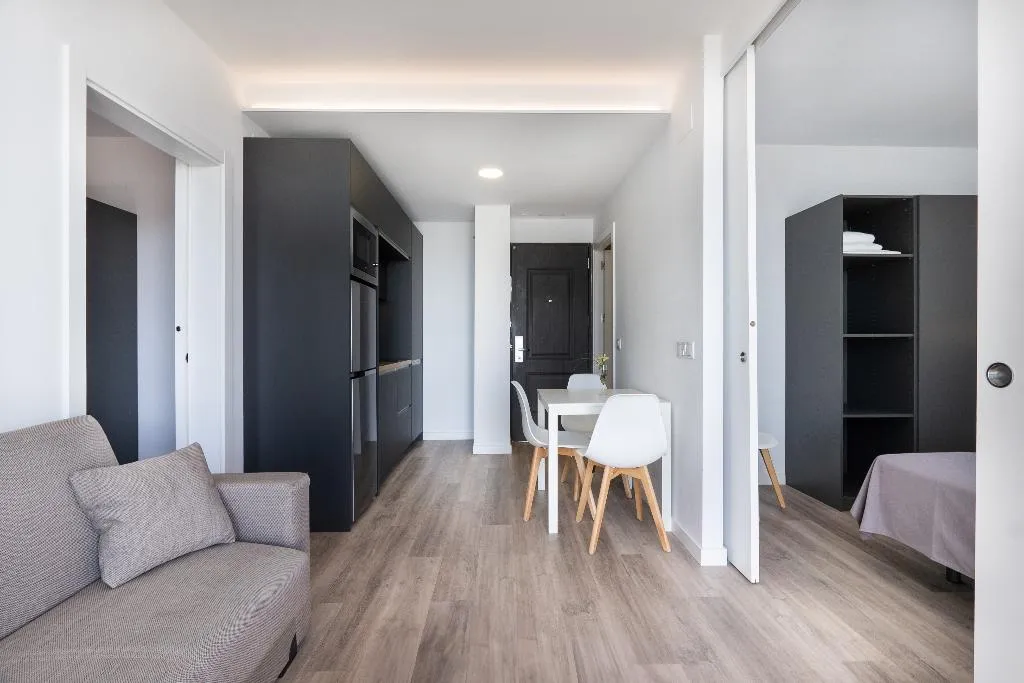 APARTMENT SUPERIOR Room, Comtat Sant Jordi, Costa Brava