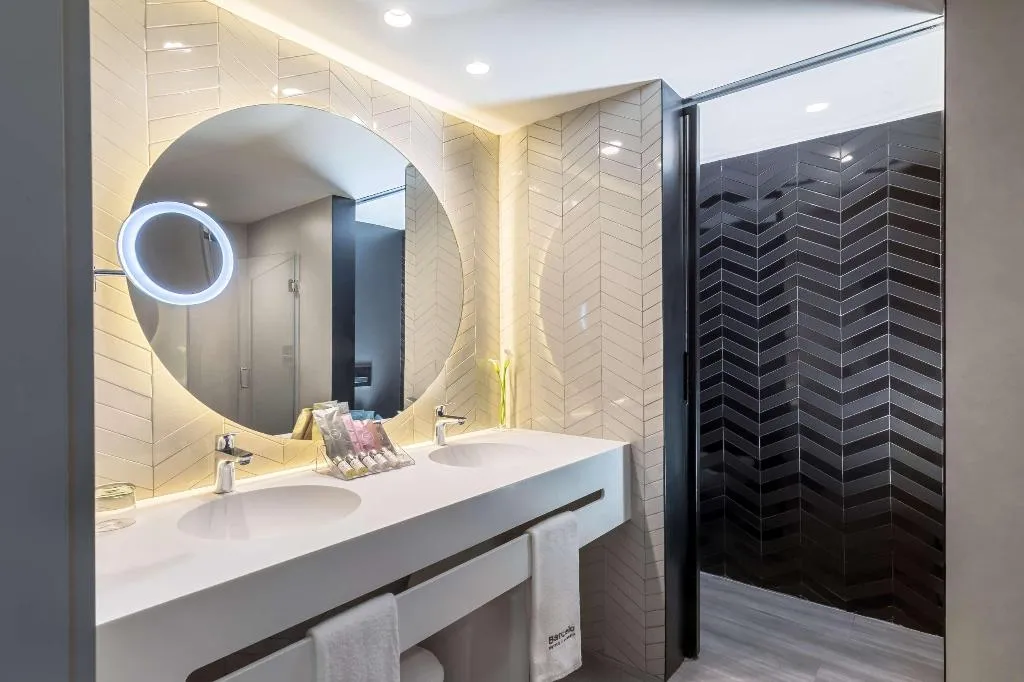 Double or Twin DELUXE PREMIUM Room, Barcelo Sevilla Renacimiento, Seville