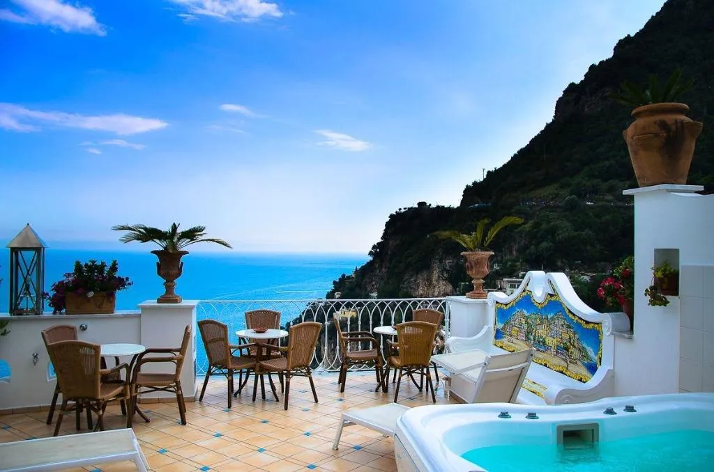 Bar, Palazzo Marzoli Resort, Naples
