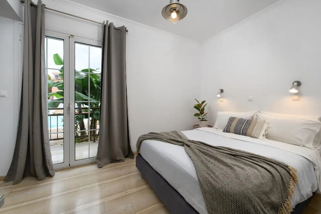 STUDIO SUPERIOR POOL VIEW Room, Aquarius Beach Hotel, Corfu