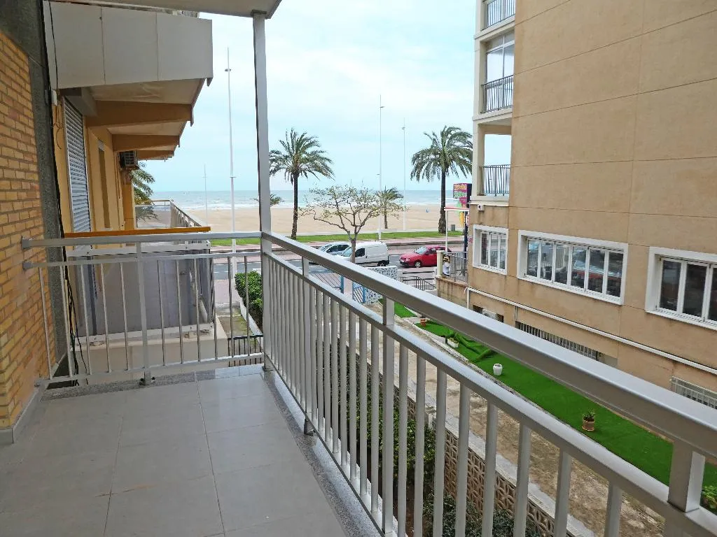 Terrace, Apartamentos Gandía Primera Línea de Playa 3000, Valencia