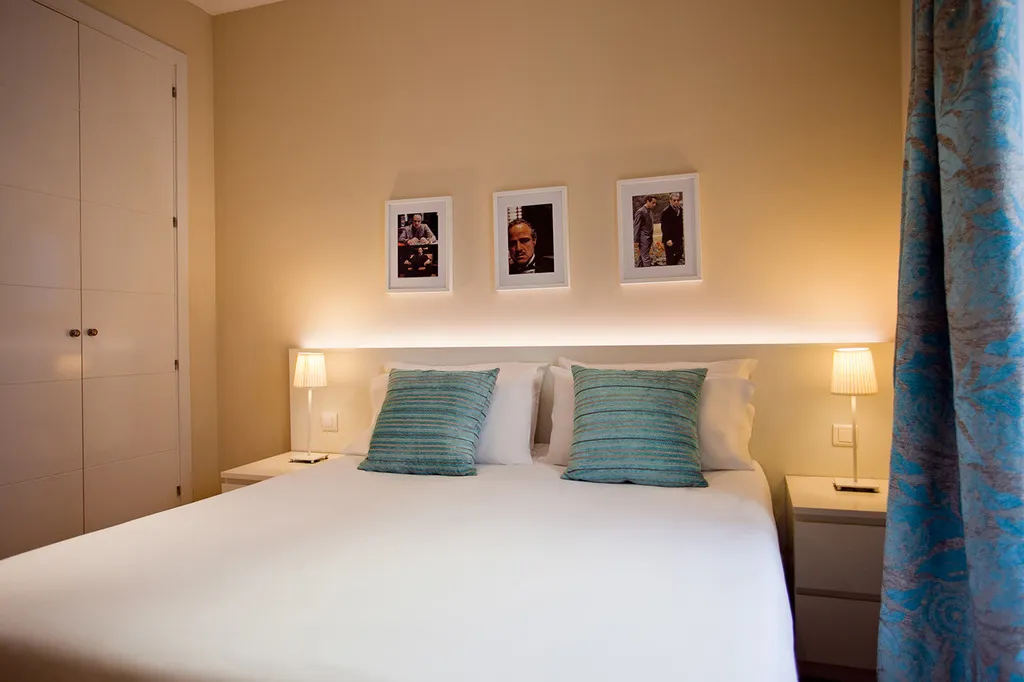 APARTMENT CAPACITY 4 TWO BEDROOMS Room, Apartment in the Centre, Madrid