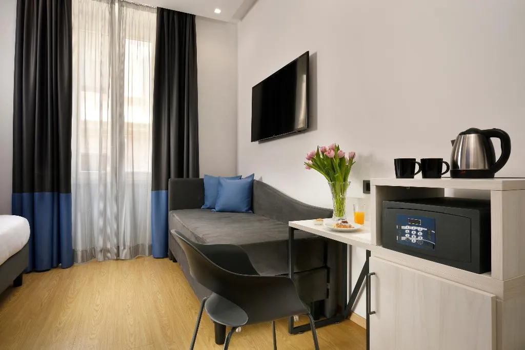 Double or Twin SUPERIOR Room, Patria, Rome