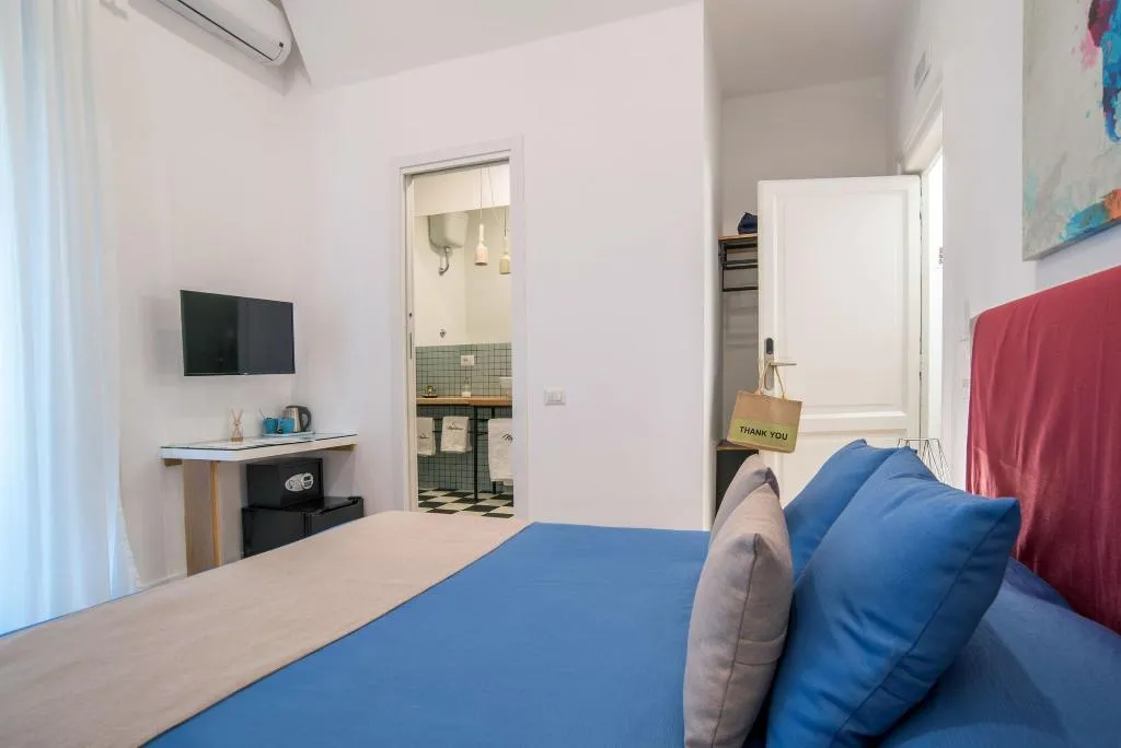 Room, Napoliamo Guest House, Naples