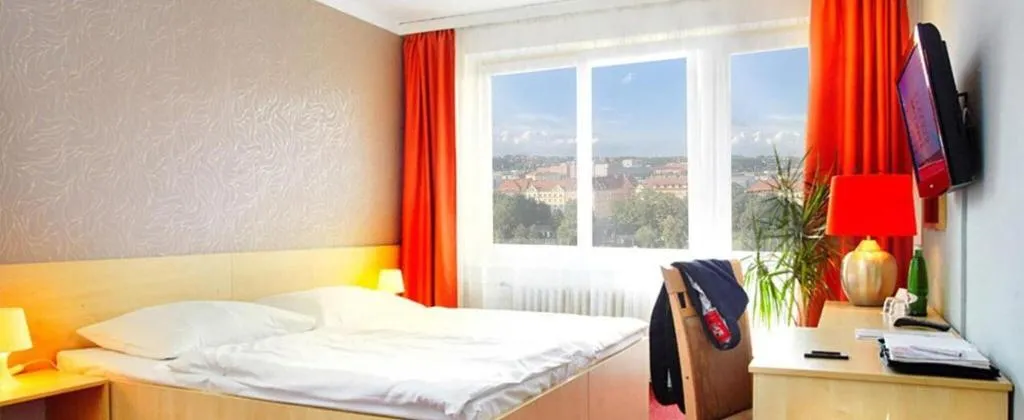 SINGLE ECONOMY Room, Charles Central, Prague