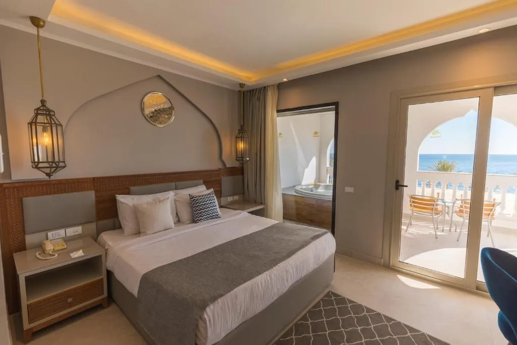SUITE WITH JACUZZI Room, Sunrise Diamond Beach Resort – Grand Select-, Red Sea Riviera