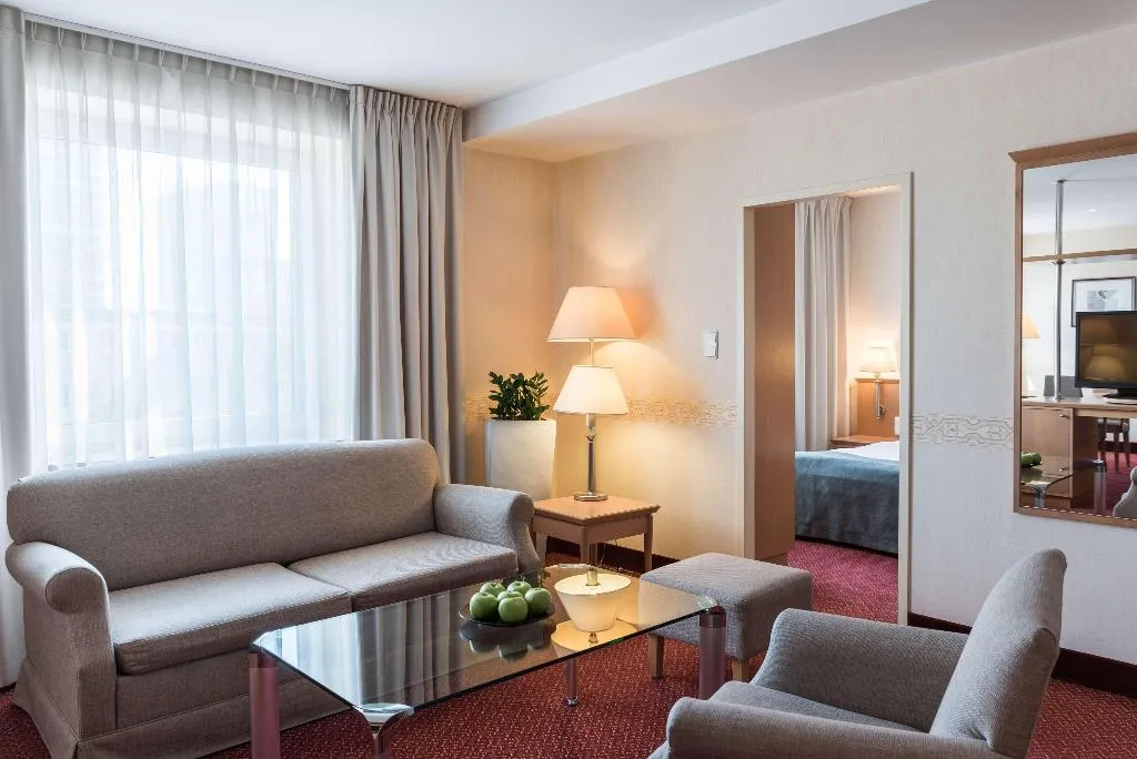 JUNIOR SUITE STANDARD Room, Scandic Gdansk, Gdansk