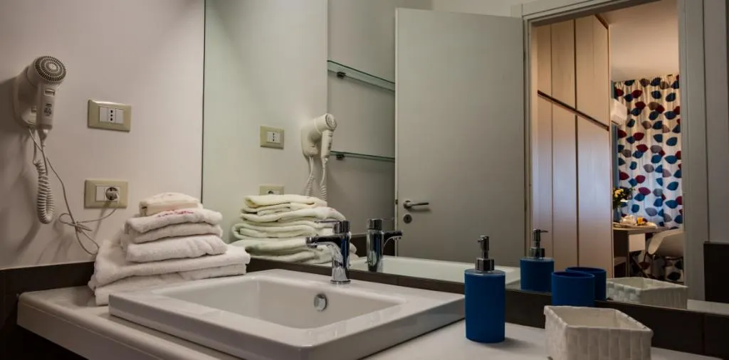 APARTMENT DELUXE Room, Marbela Apartments & Suites, Palermo