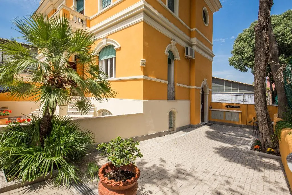 Lobby, Relais La Torretta, Naples