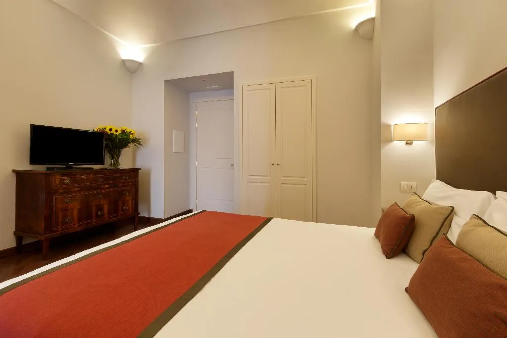 TRIPLE SUPERIOR Room, Decumani Hotel de Charme, Naples