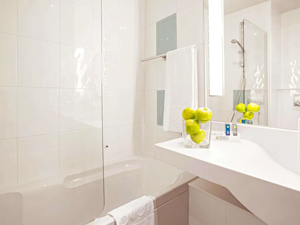 SUITE SEA VIEW WITH BALCONY Room, Novotel Salerno Est Arechi, Naples