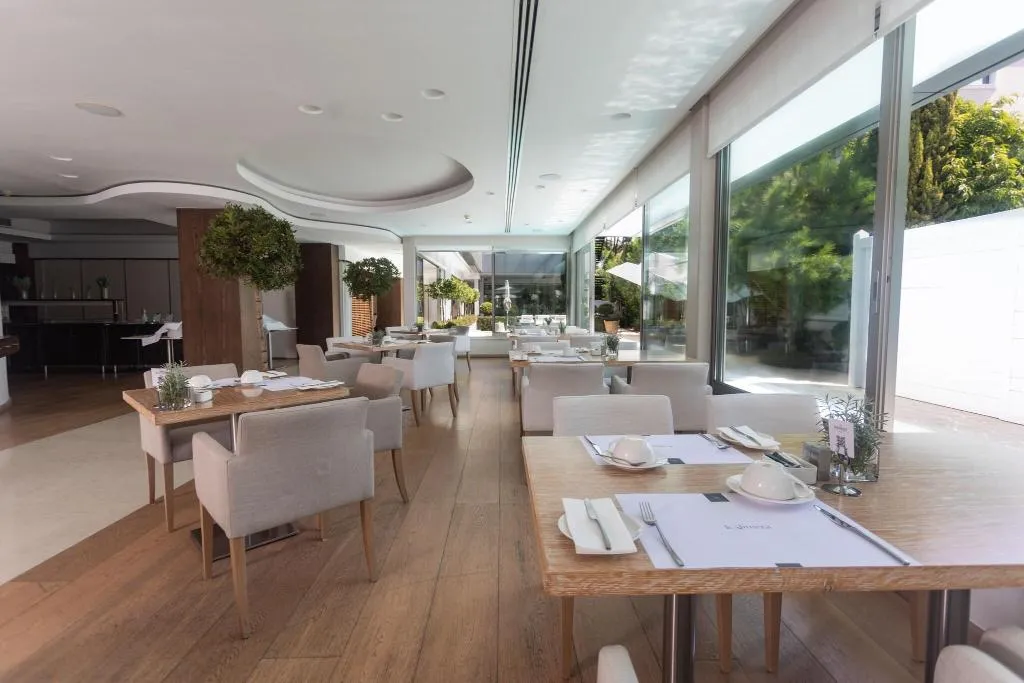 Restaurant, Alasia Hotel, Cyprus