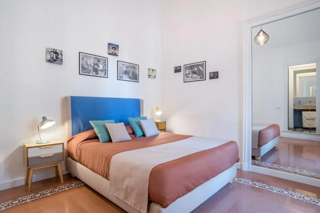 Room, Napoliamo Guest House, Naples