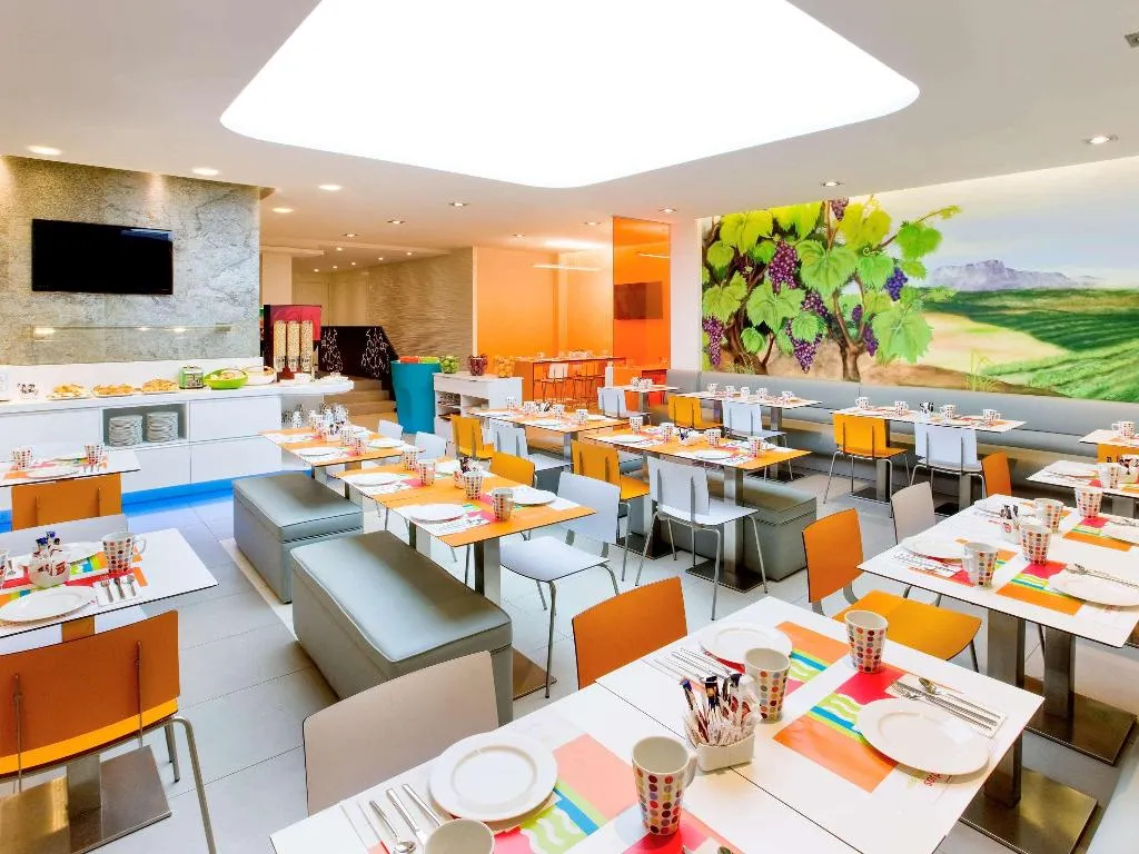 Restaurant, Ibis Styles Madrid Prado, Madrid