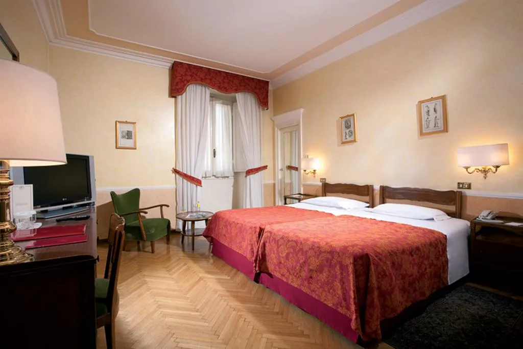 DOUBLE SINGLE USE DELUXE Room, Bettoja Hotel Massimo d'Azeglio, Rome
