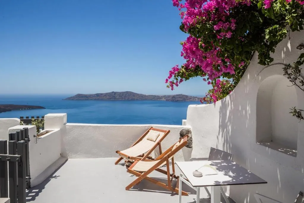 SUITE WITH JACUZZI Room, Sun Rocks Boutique Hotel | Caldera View Suites, Santorini