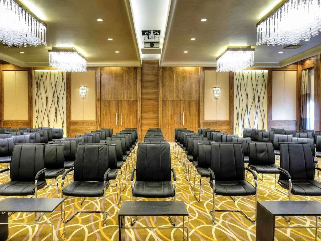 Sports and Entertainment, Novotel Cairo Airport, Cairo