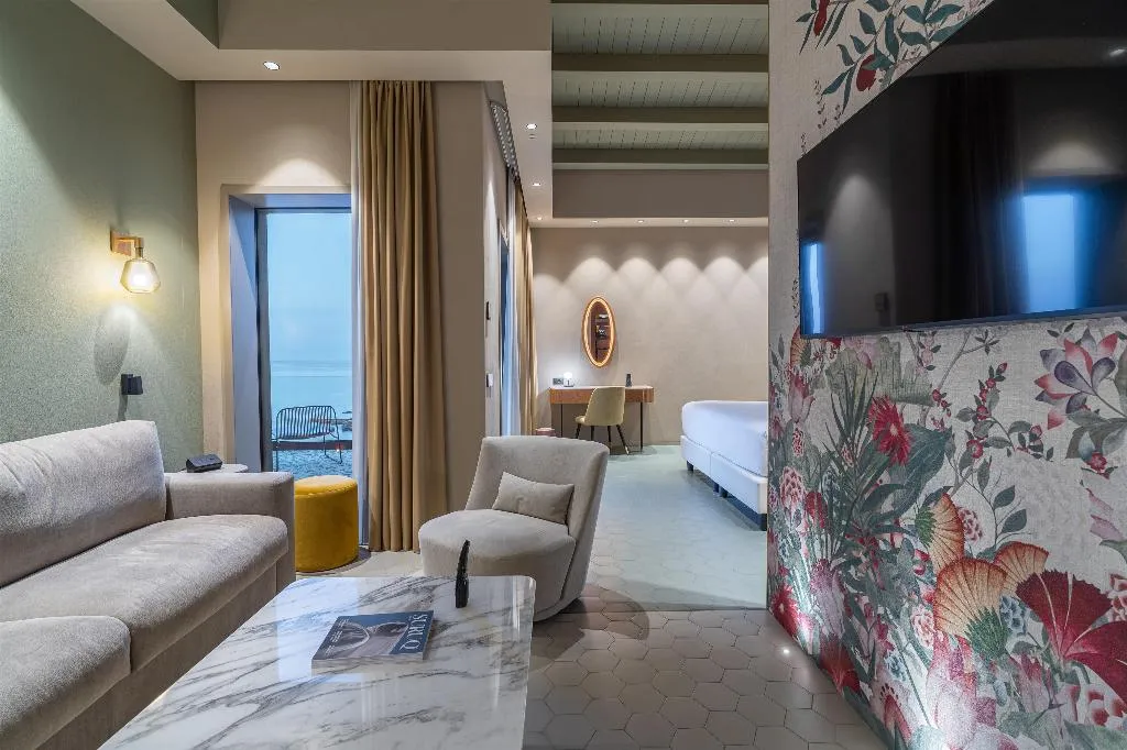 Room, Minareto, Catania