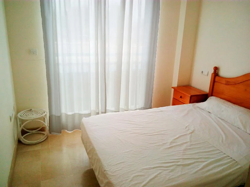 APARTMENT CAPACITY 8 THREE BEDROOMS Room, Gandia Universidad 3000, Valencia