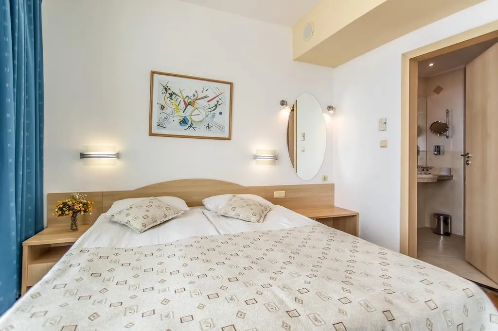 Room, Grand Victoria, Bourgas