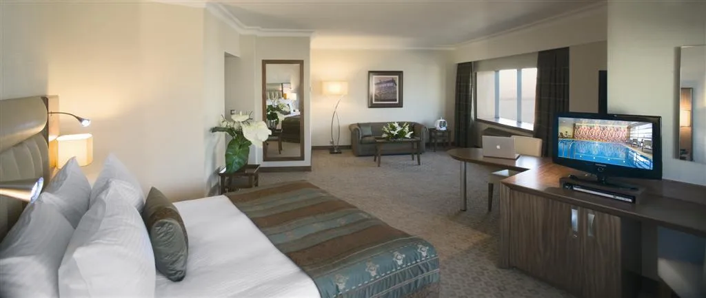 JUNIOR SUITE SEA VIEW Room, Mövenpick Izmir, Izmir