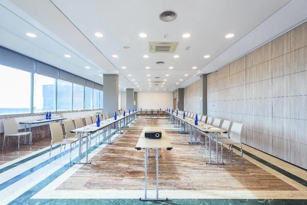 Conferences, Guadalajara Conference Center Affiliated By Melia, Madrid
