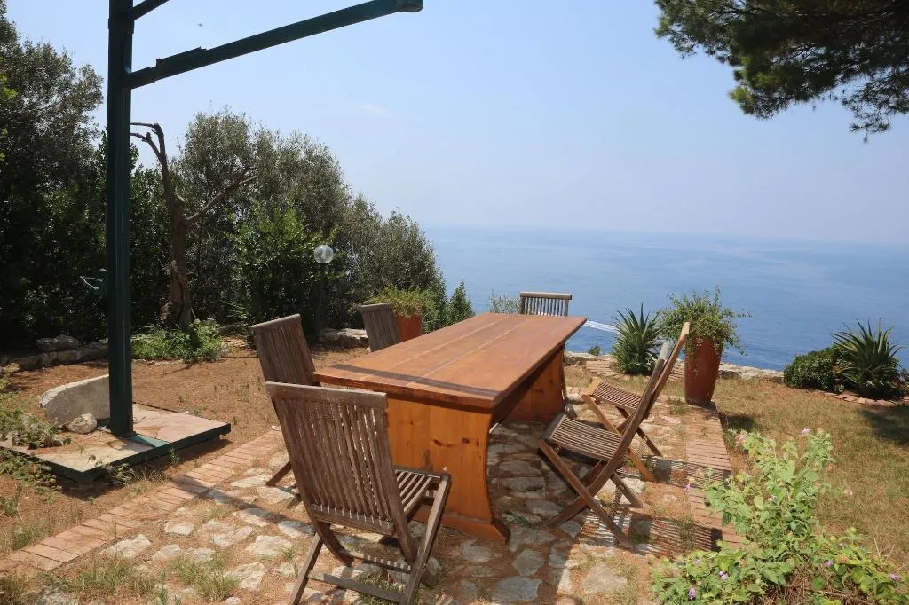 General view, Casa Orrico - Blue Grotto, Naples