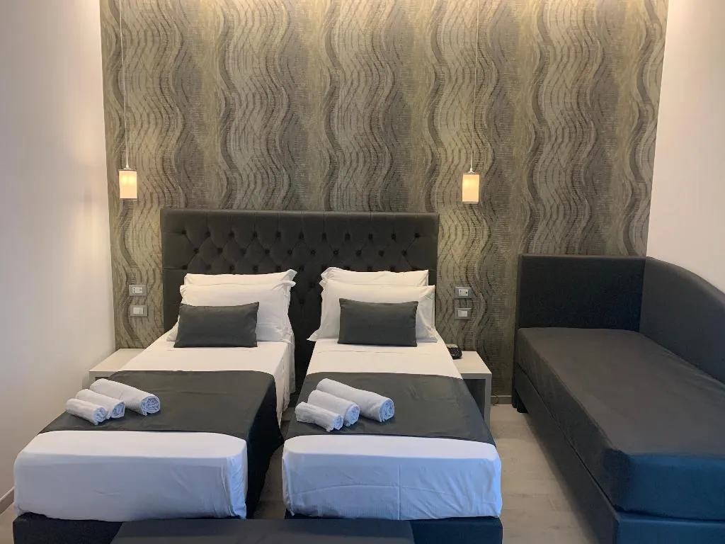 TRIPLE SUPERIOR Room, Patria, Rome