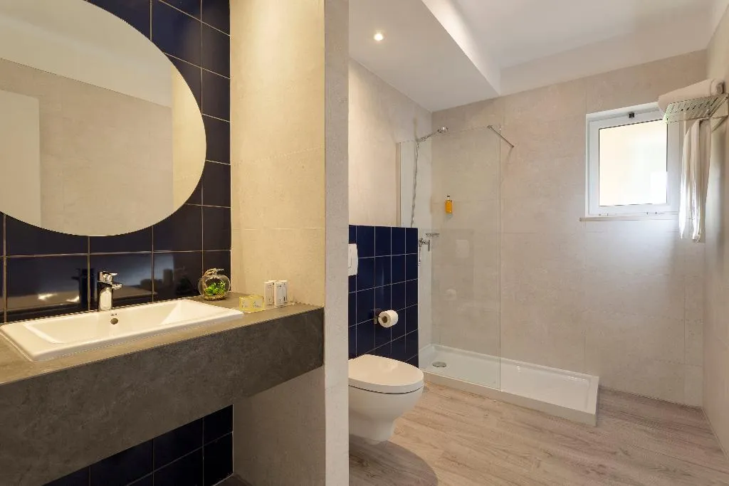 SINGLE SUPERIOR Room, AP Adriana Beach Resort, Algarve