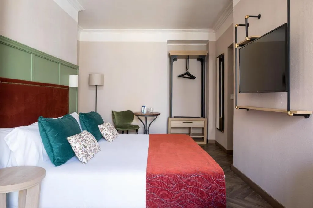 DOUBLE DELUXE Room, Honest Sevilla, Seville