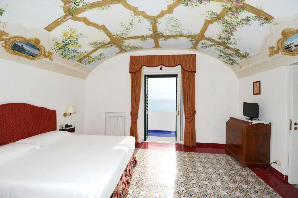 JUNIOR SUITE SEA VIEW Room, Luna Convento, Naples