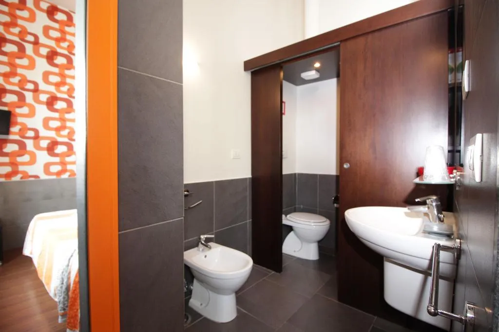 QUADRUPLE STANDARD Room, Guest House Civico 16, Naples
