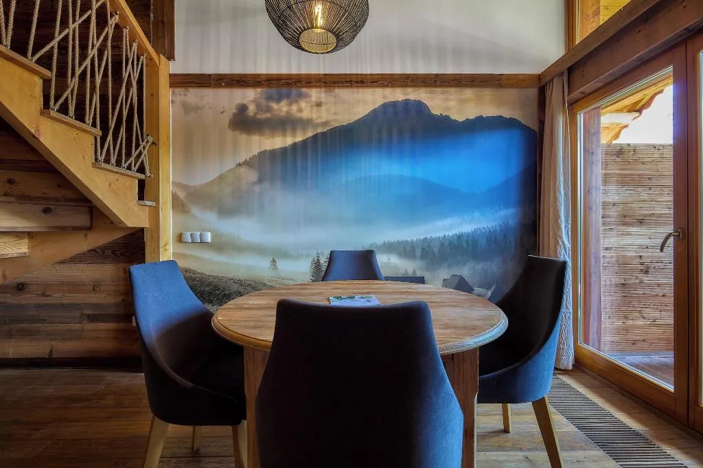 Room, ApartHotel Giewont, Krakow