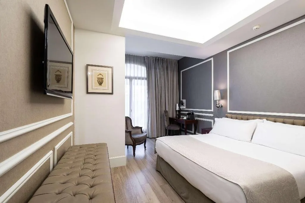 Room, Catalonia Passeig de Gracia, Barcelona