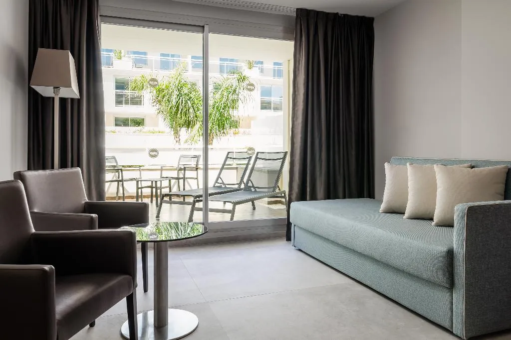 FAMILY ROOM SEA VIEW Room, Gran Palas Hotel, Costa Brava