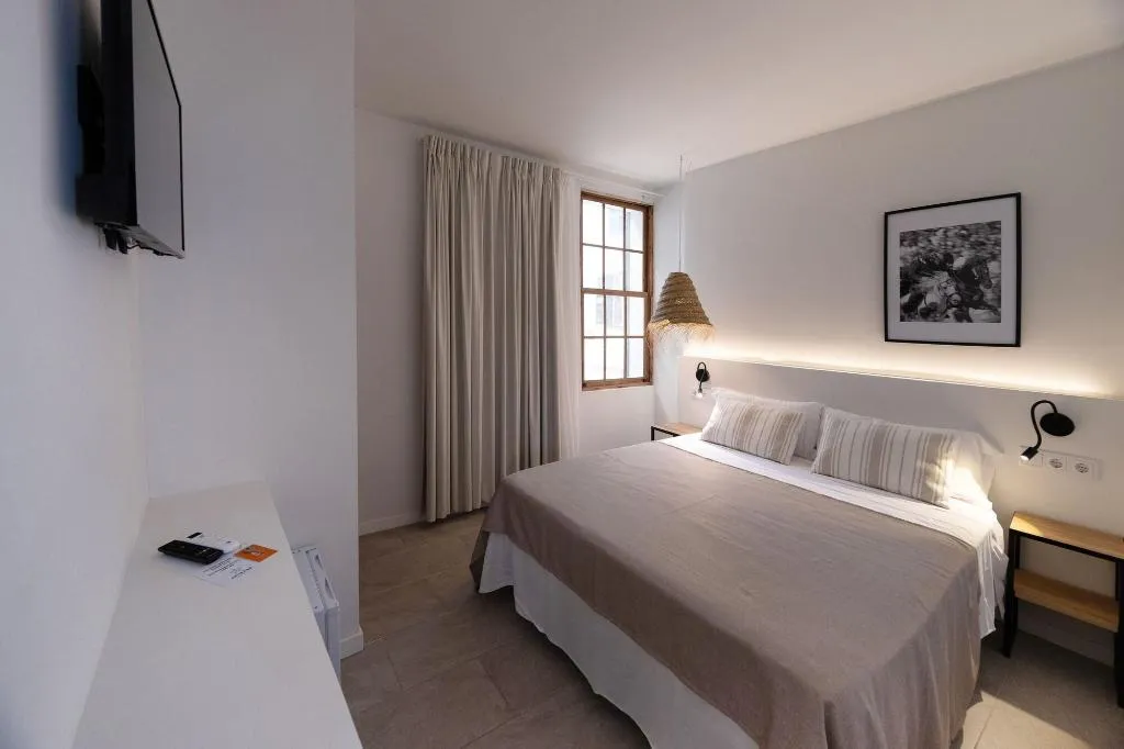 Room, Hotel Tres Tocs, Menorca