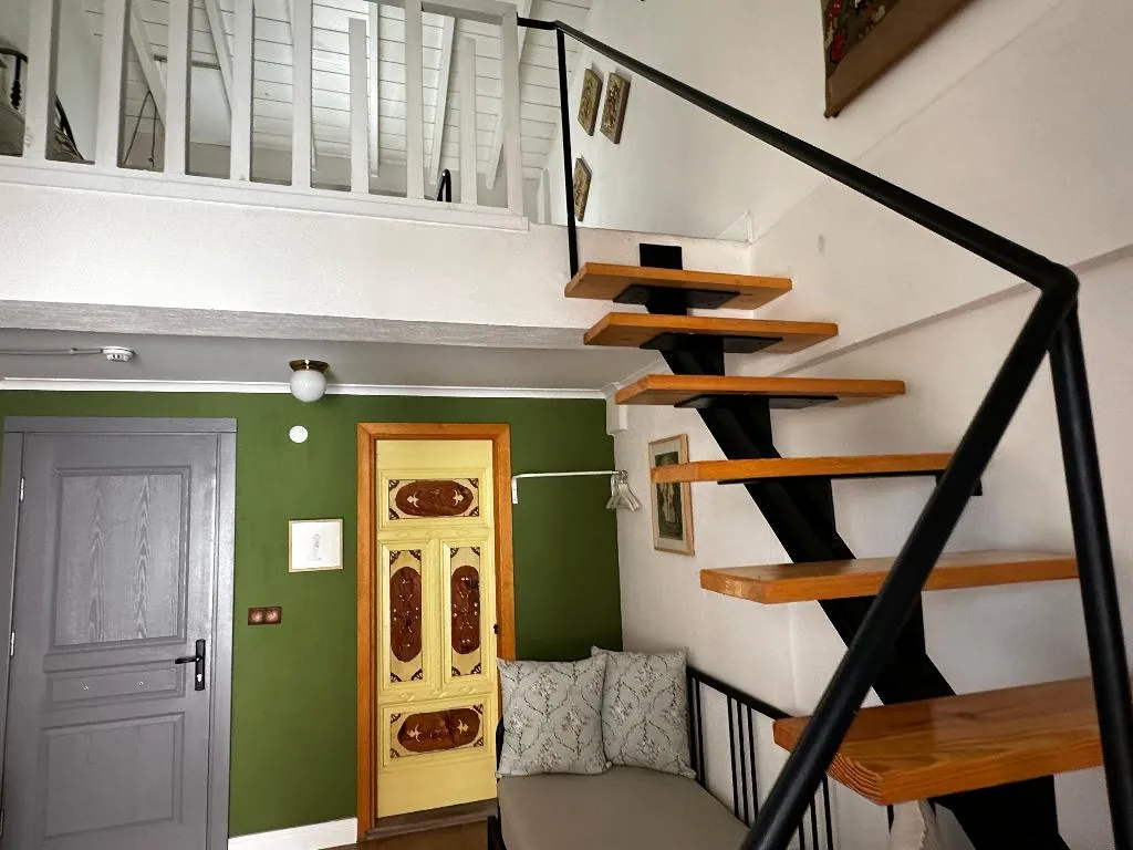QUADRUPLE LOFT Room, Perperene Konağı, Izmir