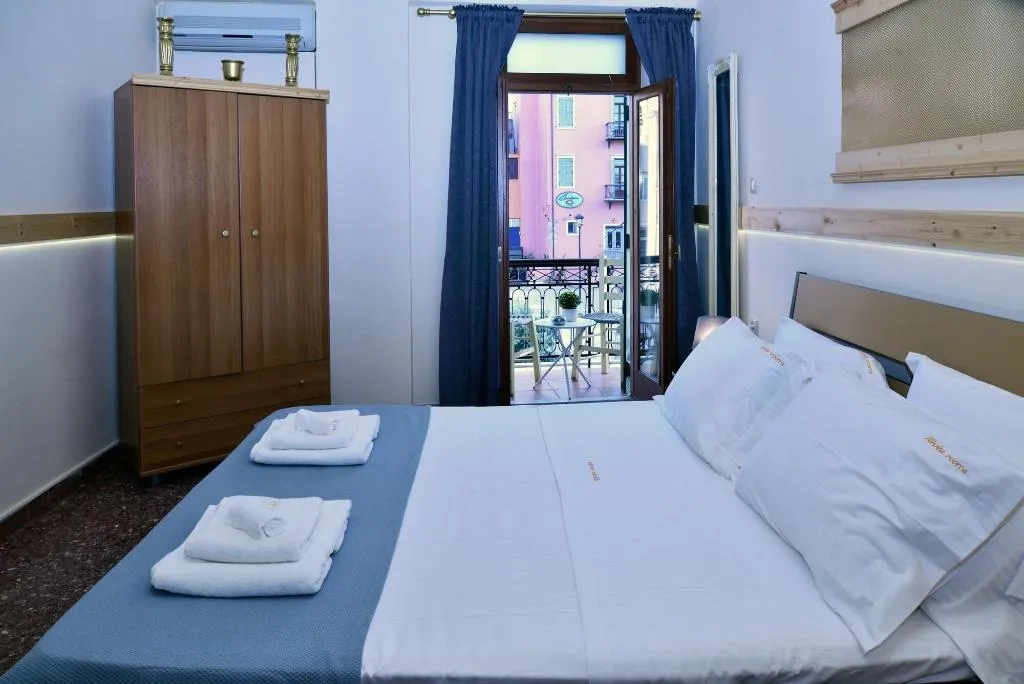 Room, Nikolas Rooms, Crete