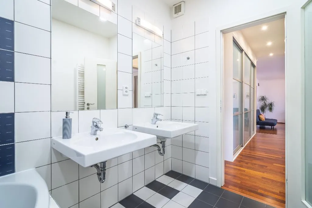 APARTMENT WITH BALCONY WITH VIEWS Room, Royal Road Residence, Prague
