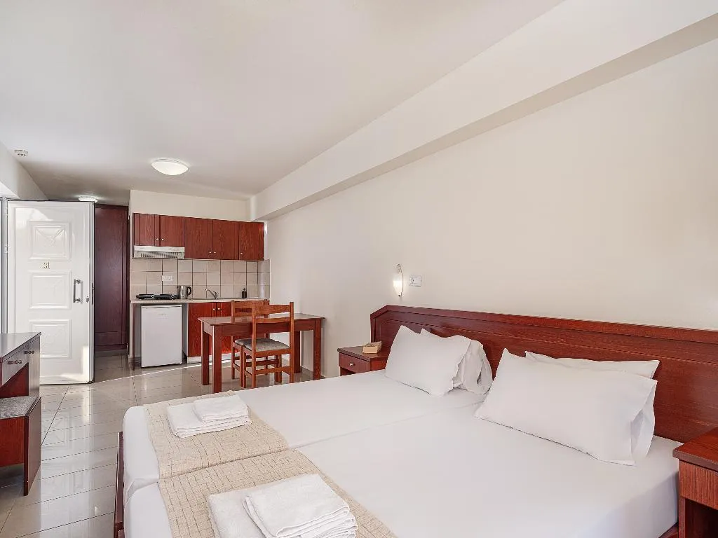 STUDIO ECONOMY Room, Artemis Apartments, Crete