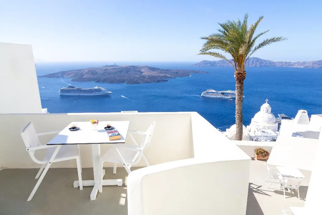 SUITE STANDARD Room, Pantelia Suites, Santorini