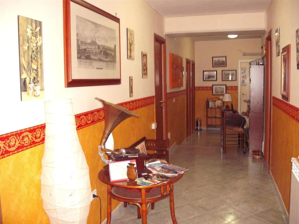 Lobby, Alloggio del Conte, Naples