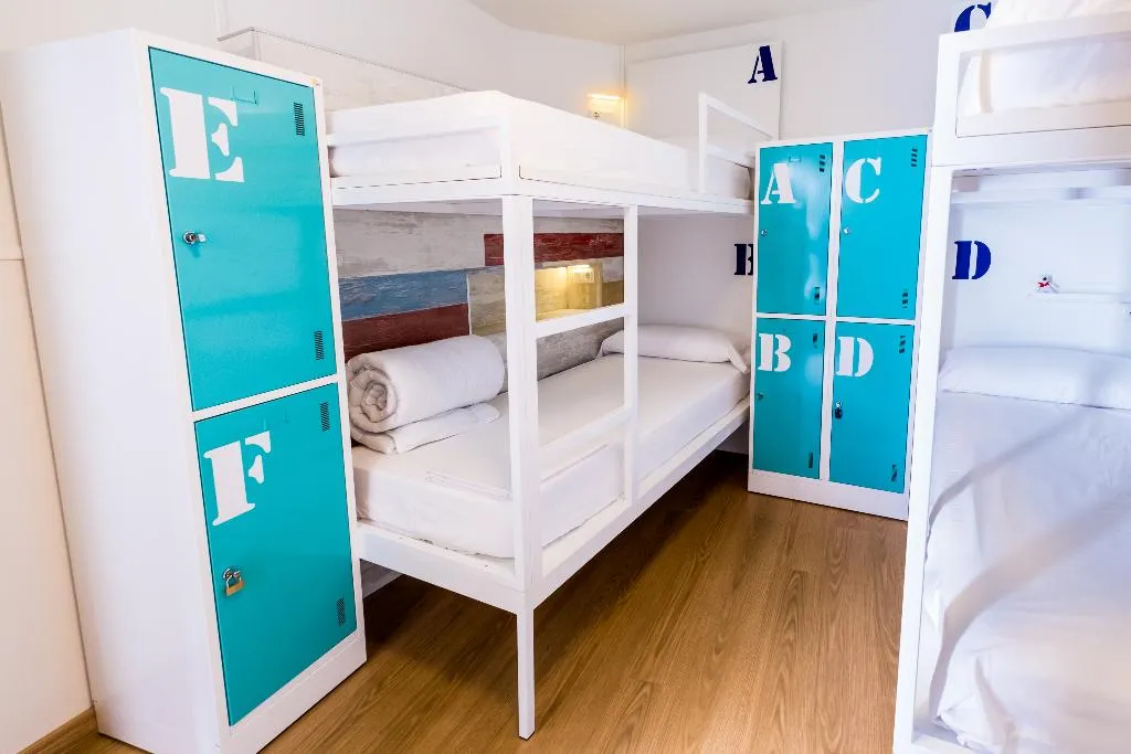 Bed in dormitory FEMALE ROOM Room, Far Home Bernabeu, Madrid