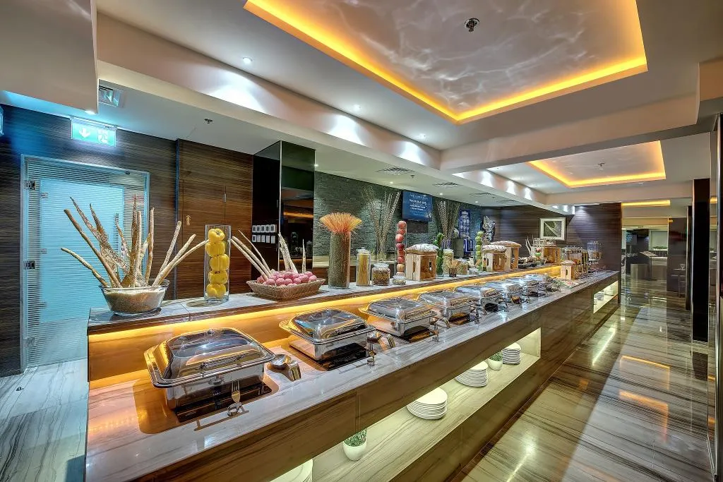 Bar, Omega Hotel Dubai, Dubai