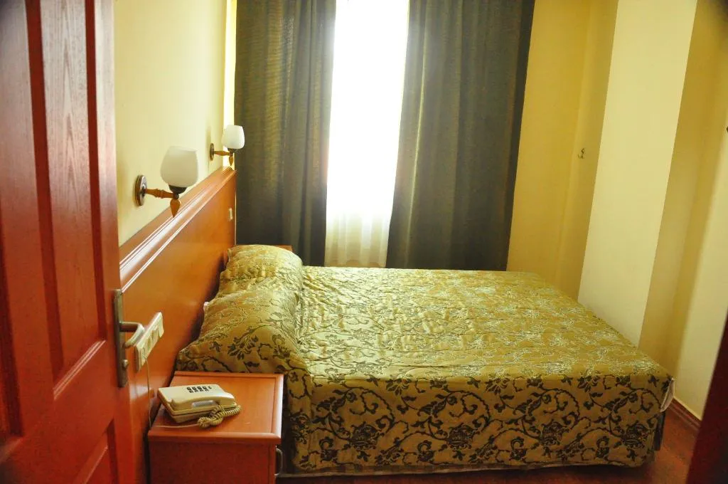 DOUBLE ECONOMY Room, Cinar Family Suite Hotel, Antalya