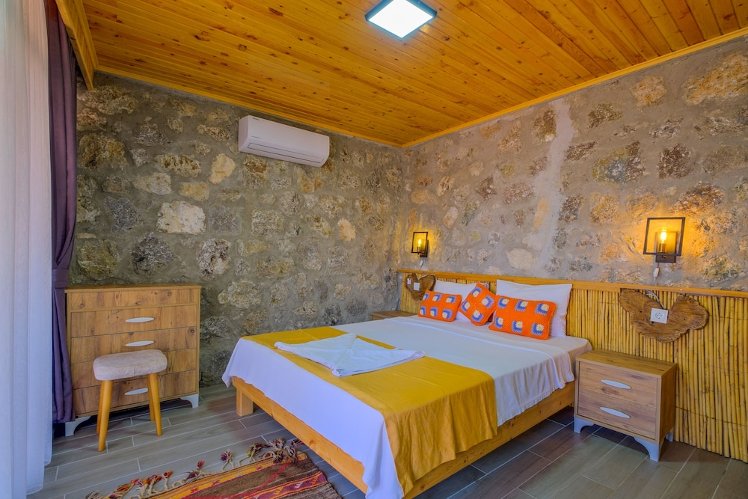 Faralya Yörük Evi, Dalaman