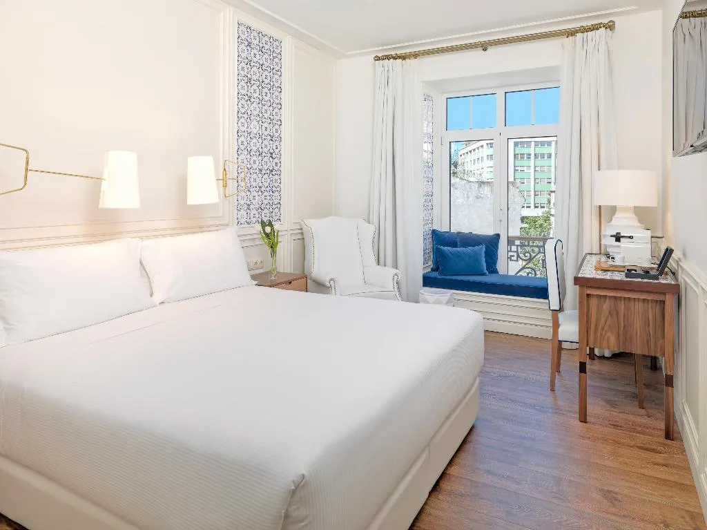 DOUBLE DELUXE Room, H10 Duque De Loule, Lisbon