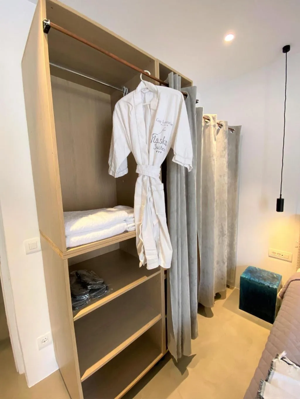 Room, Flaskos Suites, Mykonos